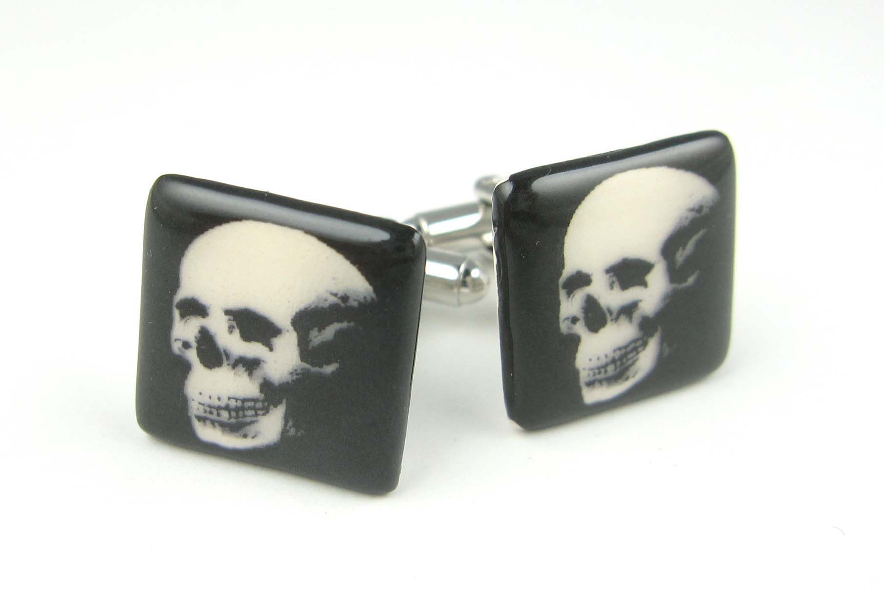 View Skull cufflinks